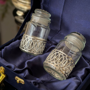 SMALL JAR SET IN BOX''