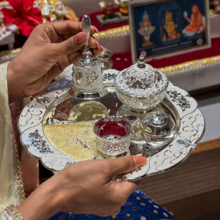 SS SMALL MINAKARI ARTHI THALI SET''