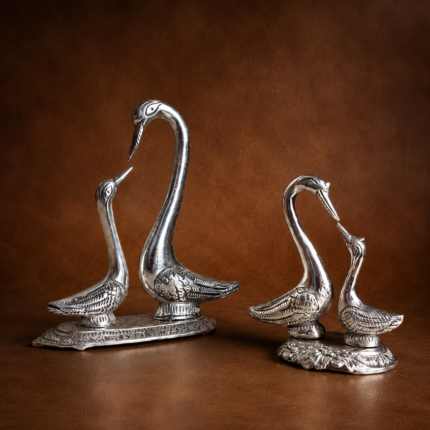SHOW PIECE SWAN