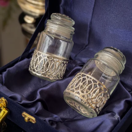 SMALL JAR SET IN BOX''